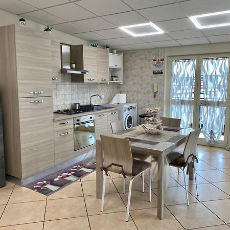 Appartamento Casa Crispino Mansarda N4 Per 3 Persone Frattaminore Exterior photo